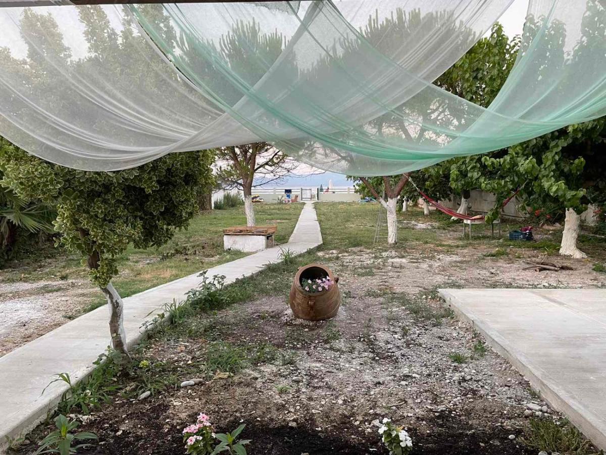 Villamare Nerántza Екстериор снимка