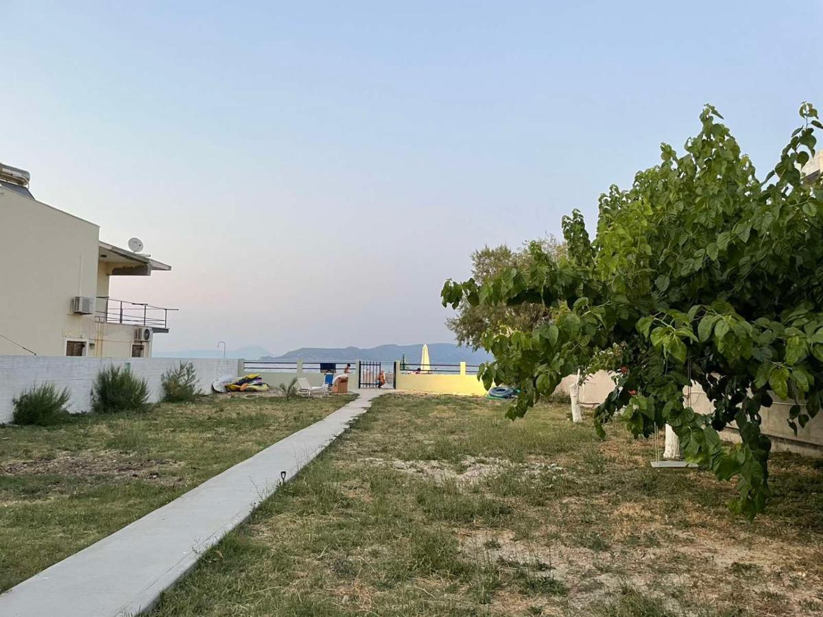 Villamare Nerántza Екстериор снимка