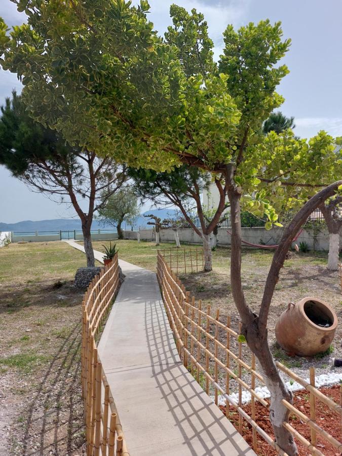 Villamare Nerántza Екстериор снимка
